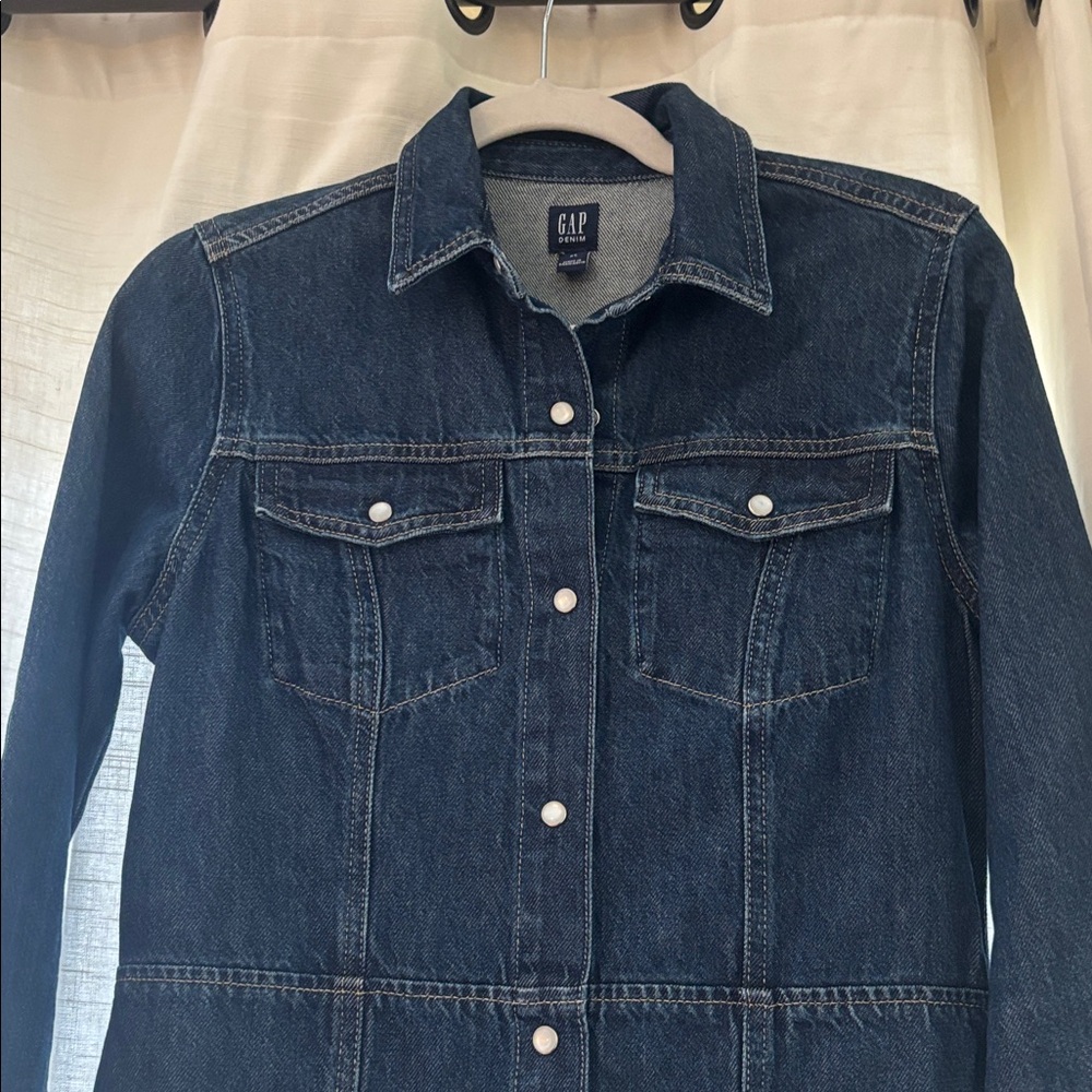 GAP Dark Denim Long Sleeve Dress/ Pearl Button detail/ Classic